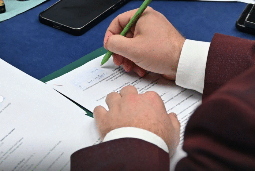  Потписан уговор за набавку нове котларнице за средње школе у Инђији